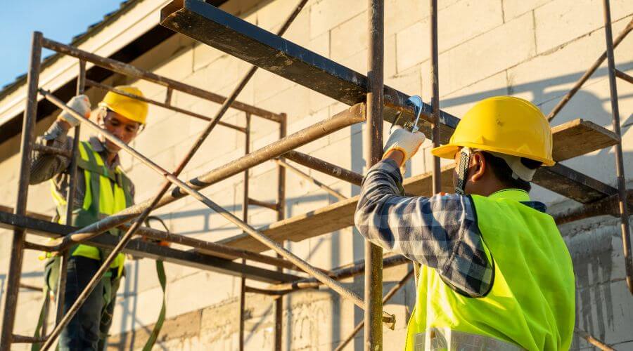 Professional gutter cleaning in Glen Haven, CO